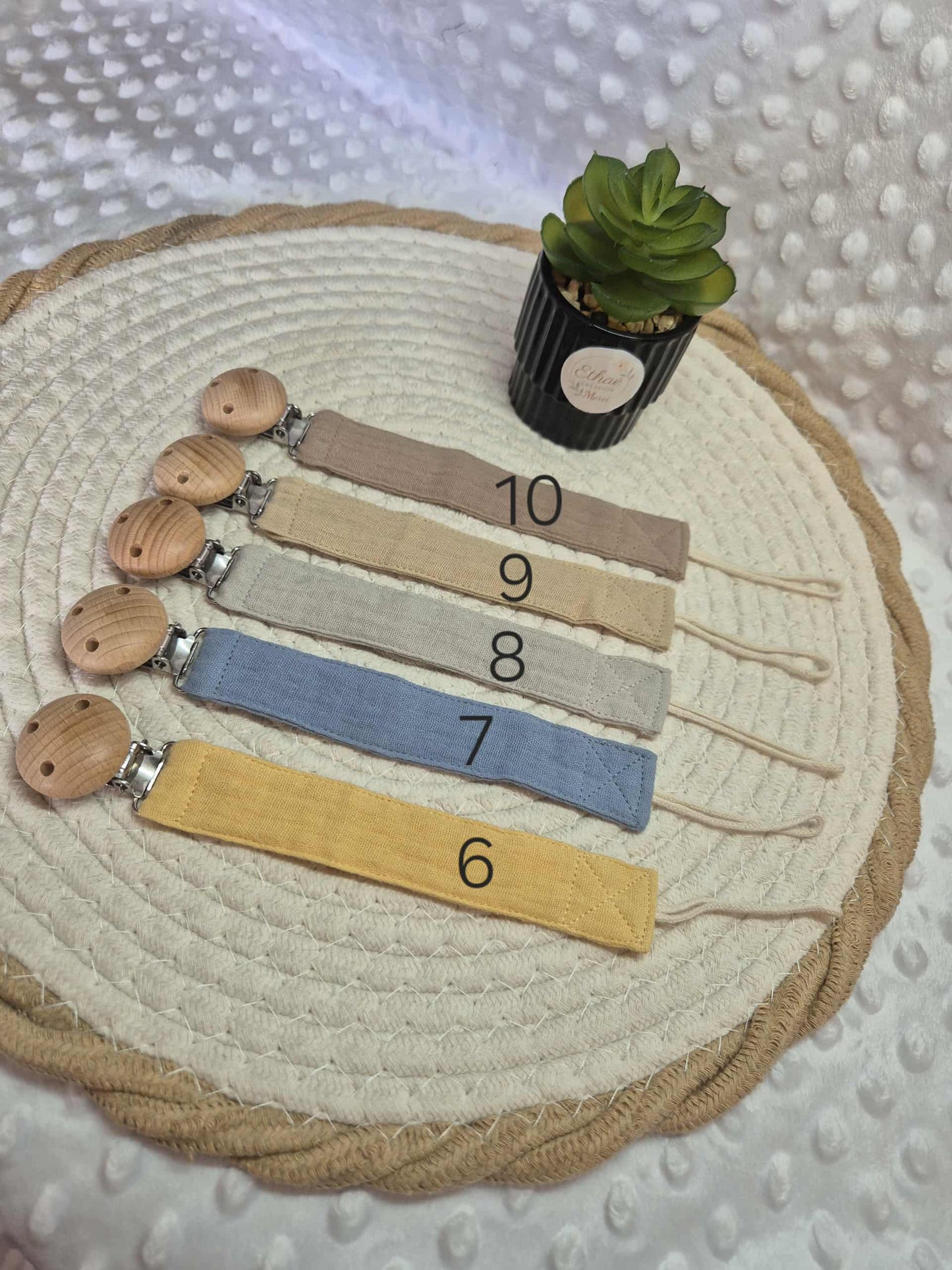 🍼 Attache tétine – Pratique et adorable