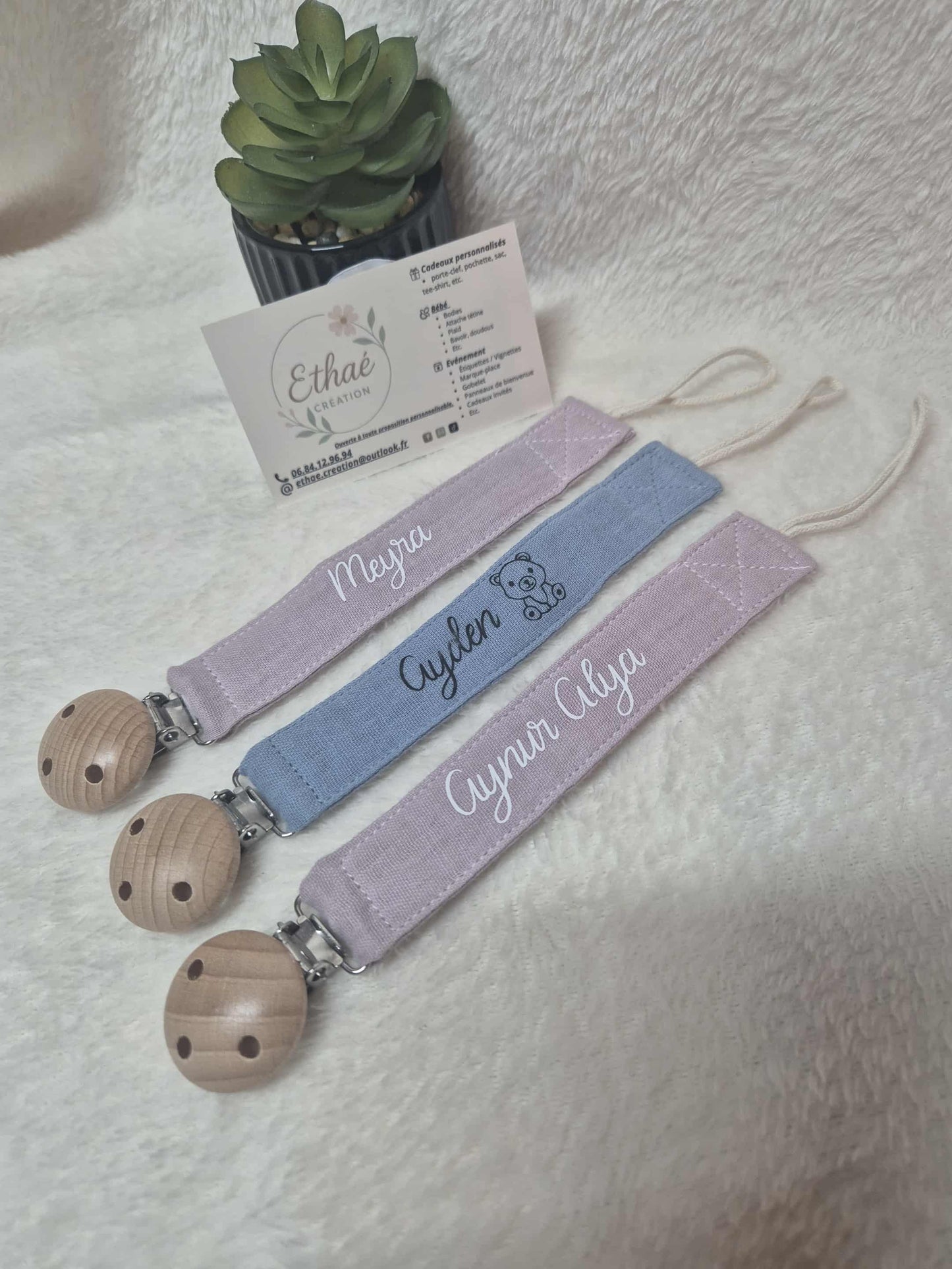 🍼 Attache tétine – Pratique et adorable