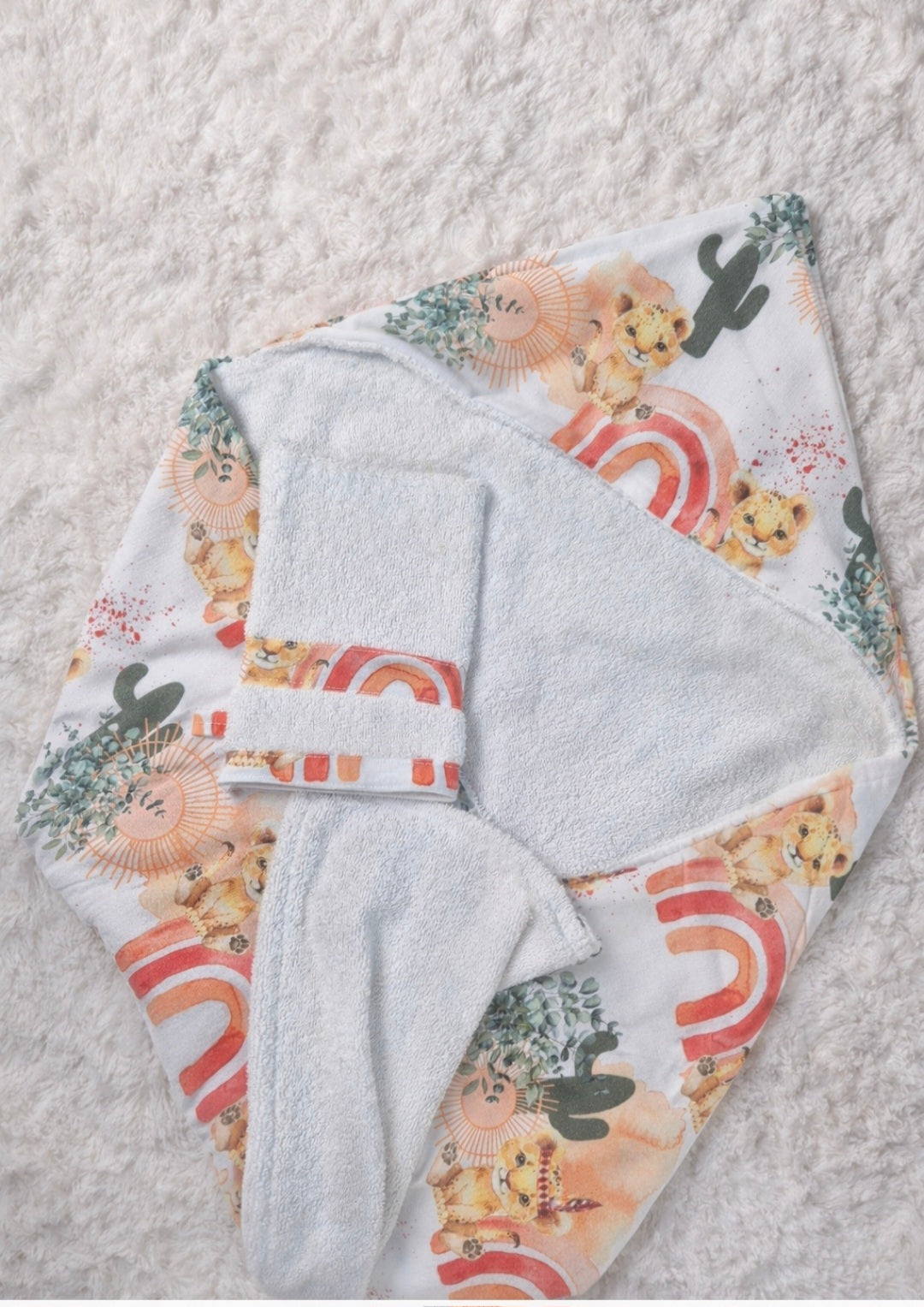 🐣 Serviette de bain bébé  à motifs personnalisée