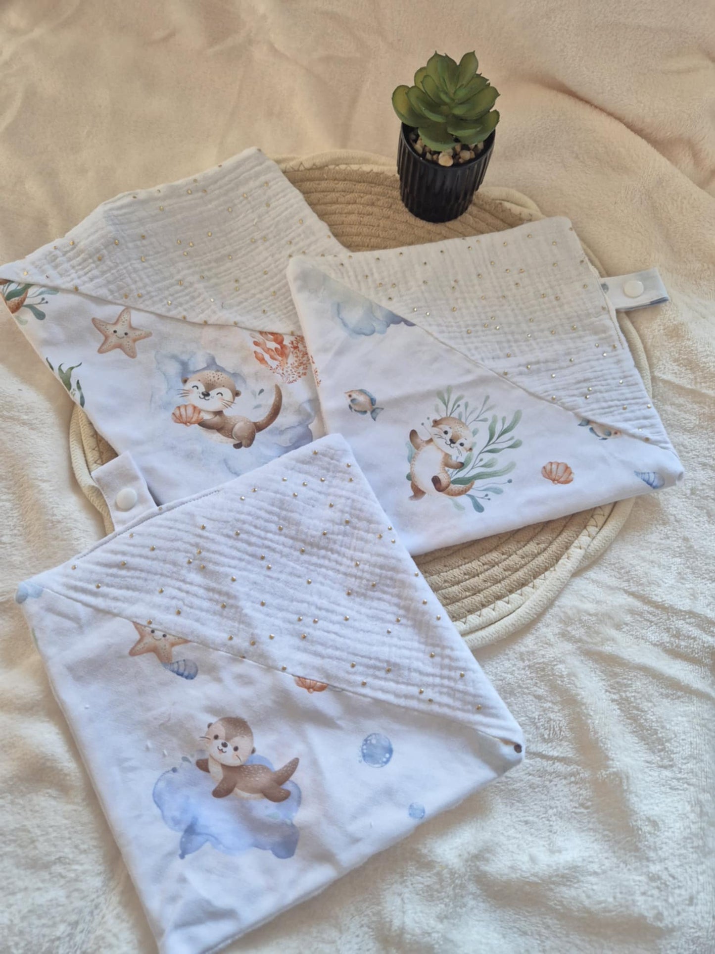 🧸 Doudou à motifs avec attache tétine