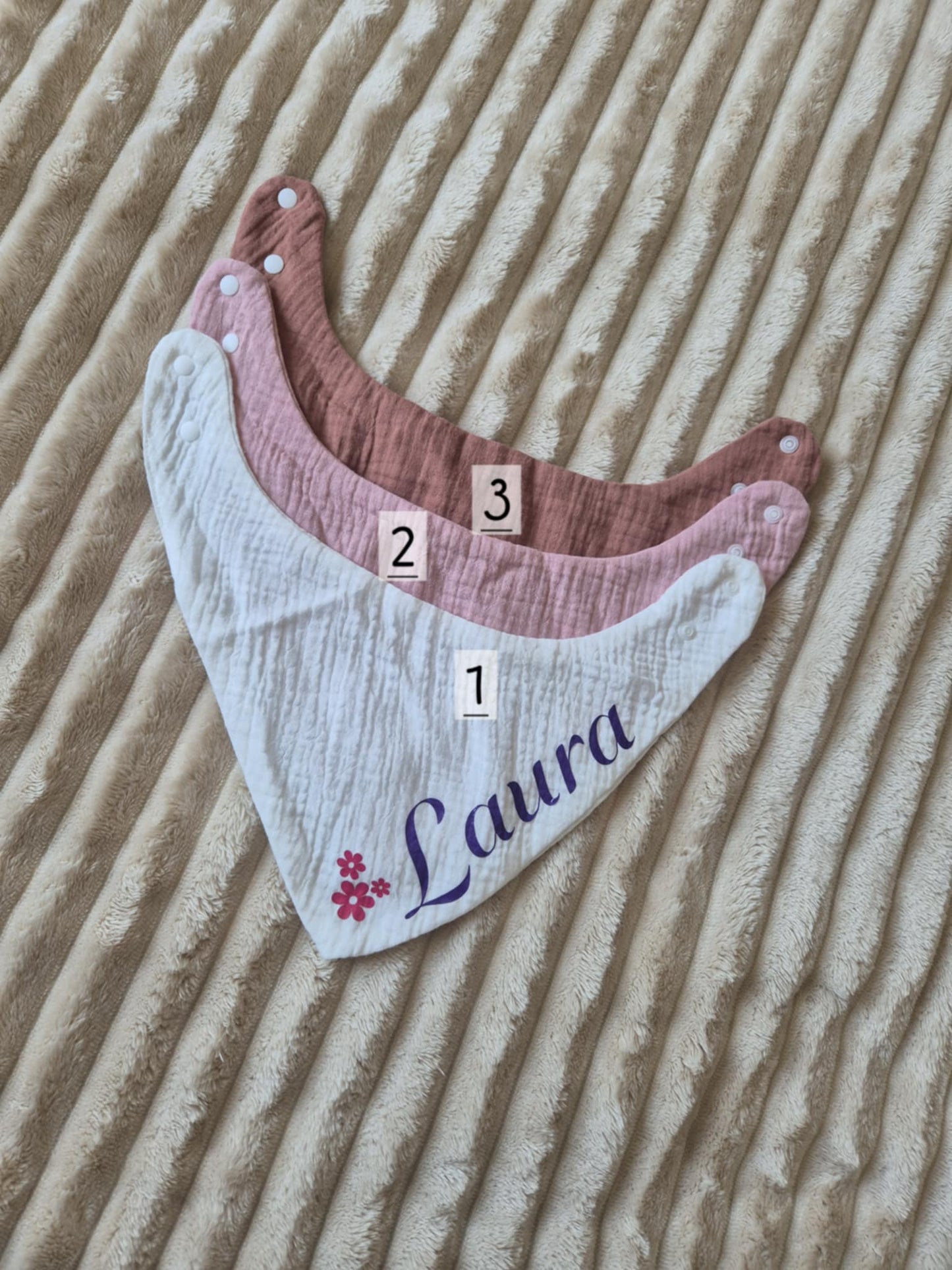 🍽️ Lot de 3 bavoirs – Jolis et pratiques